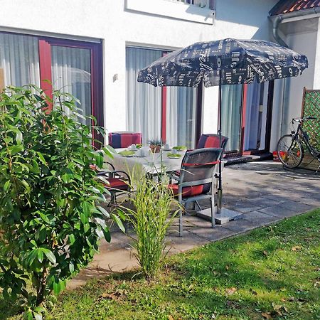 Ferienwohnung Mit Terrasse Gustow  Екстер'єр фото