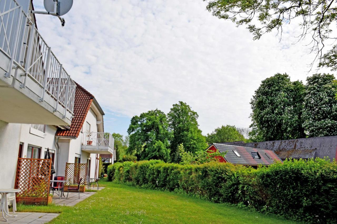 Ferienwohnung Mit Terrasse Gustow  Екстер'єр фото